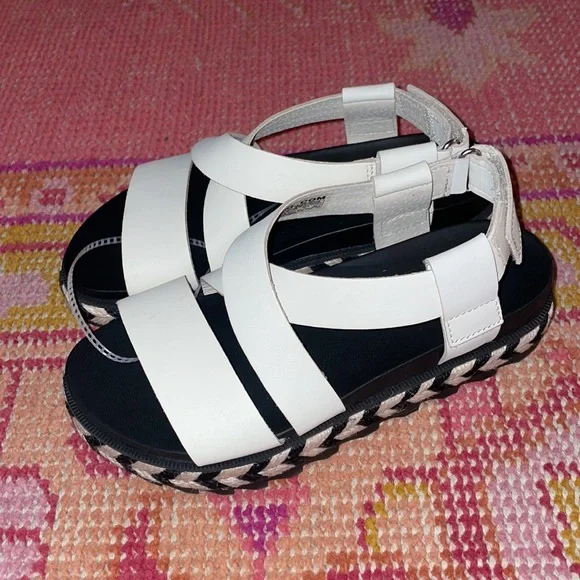 Sorel Roaming Criss Cross Espadrille Sandals SZ 5.5 NWOT - Picture 3 of 3